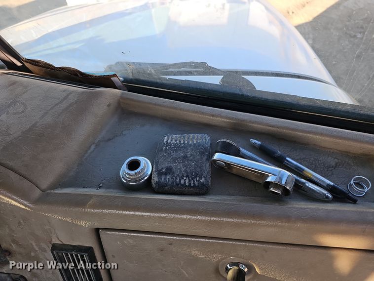 image for item DQ8522 2007 Peterbilt PB330  utility / service truck