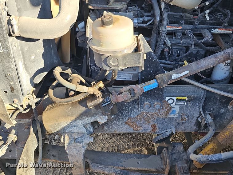 image for item DQ8522 2007 Peterbilt PB330  utility / service truck