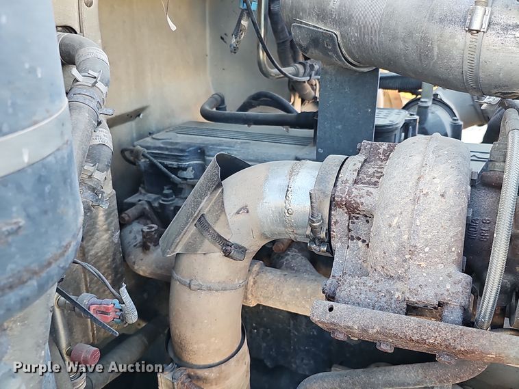 image for item DQ8522 2007 Peterbilt PB330  utility / service truck