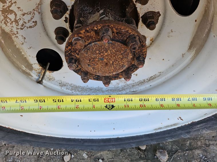 image for item DQ8522 2007 Peterbilt PB330  utility / service truck