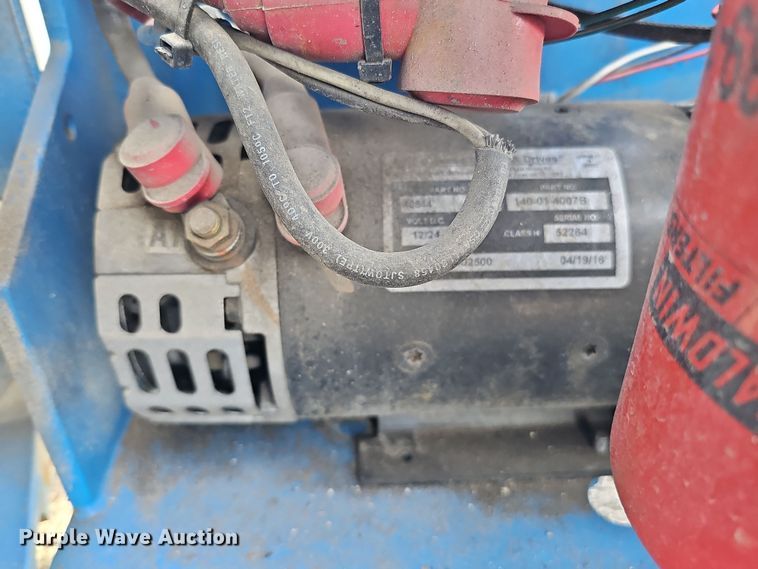 image for item DQ8526 Genie GS-1930  scissor lift