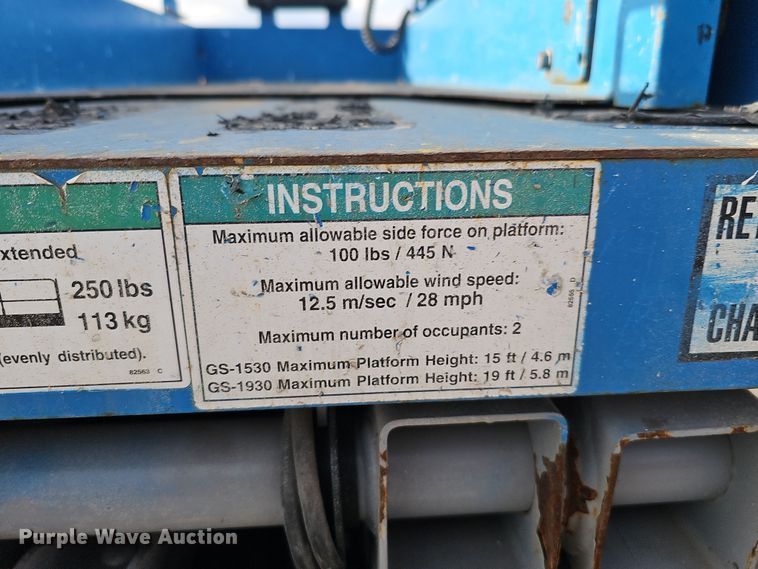 image for item DQ8526 Genie GS-1930  scissor lift