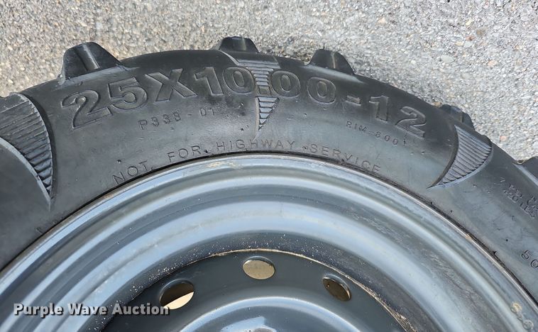 image for item DQ8527 2016 Kubota RTV X1140  utility vehicle