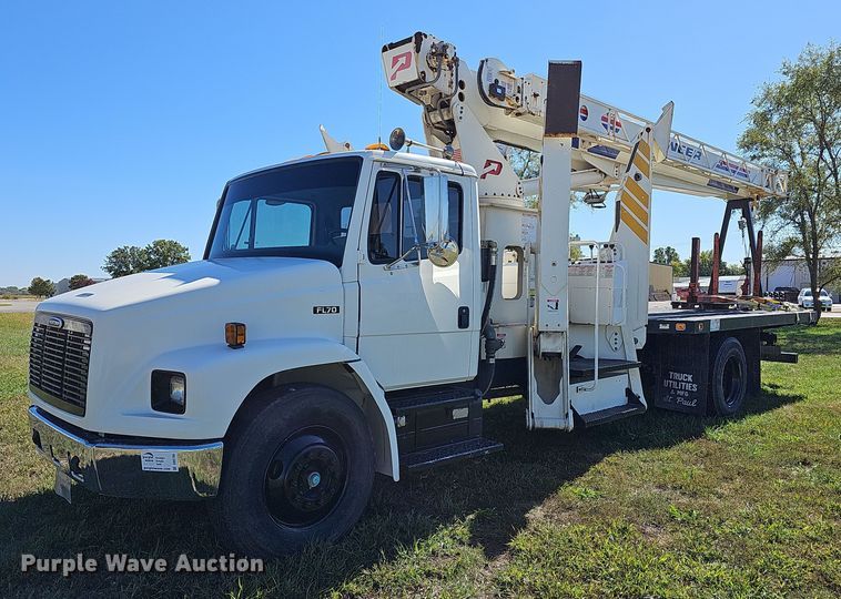 image for item DR5789 1998 Freightliner FL70  crane truck