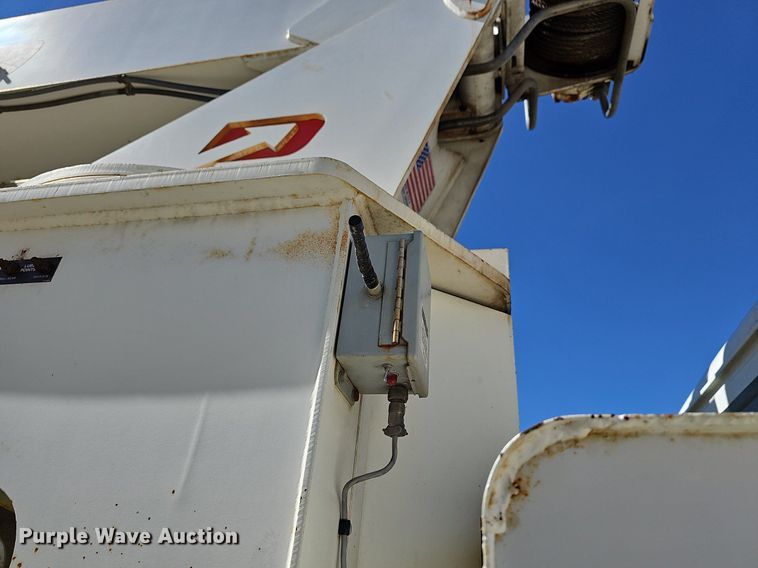 image for item DR5789 1998 Freightliner FL70  crane truck