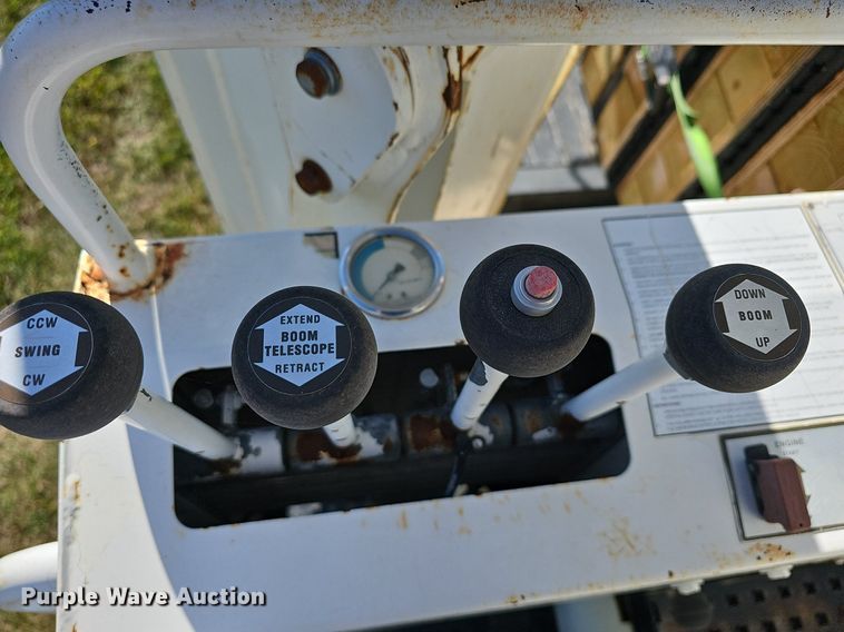 image for item DR5789 1998 Freightliner FL70  crane truck