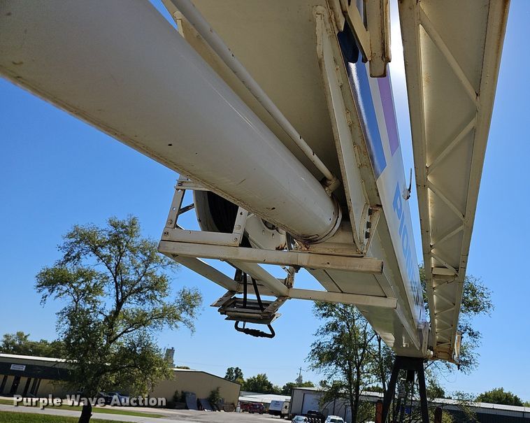 image for item DR5789 1998 Freightliner FL70  crane truck