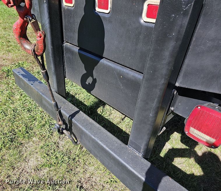 image for item DR5789 1998 Freightliner FL70  crane truck