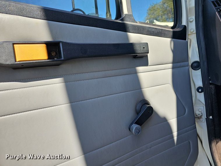 image for item DR5789 1998 Freightliner FL70  crane truck