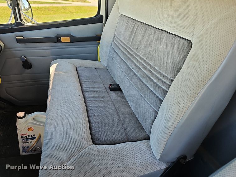 image for item DR5789 1998 Freightliner FL70  crane truck