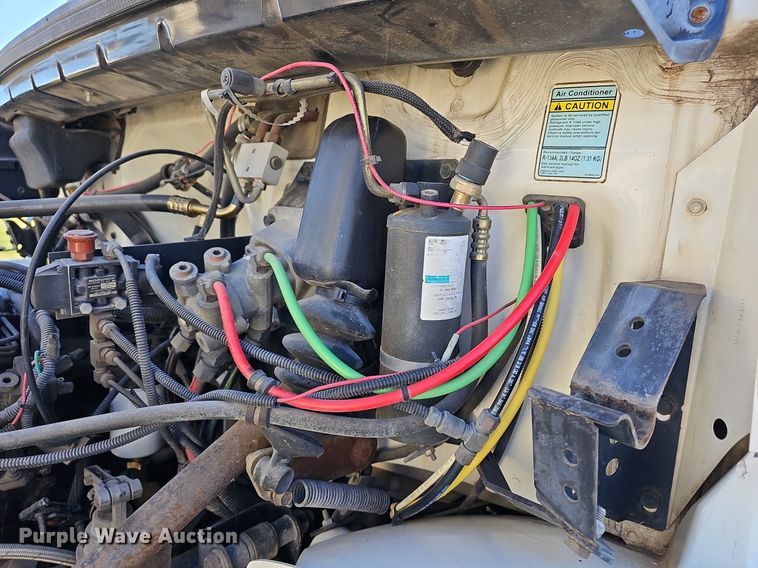 image for item DR5789 1998 Freightliner FL70  crane truck