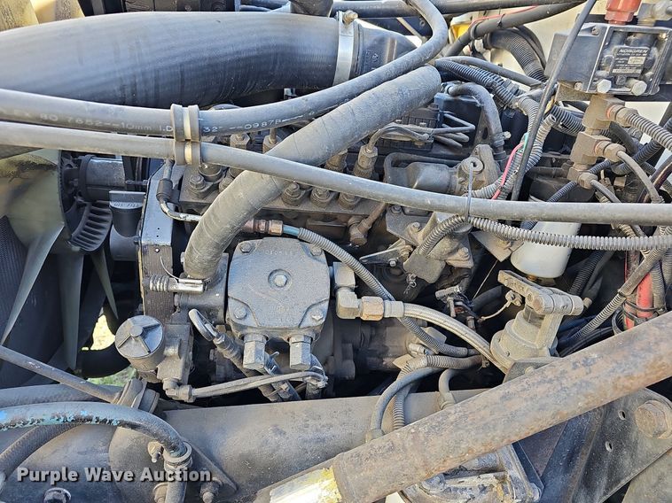 image for item DR5789 1998 Freightliner FL70  crane truck