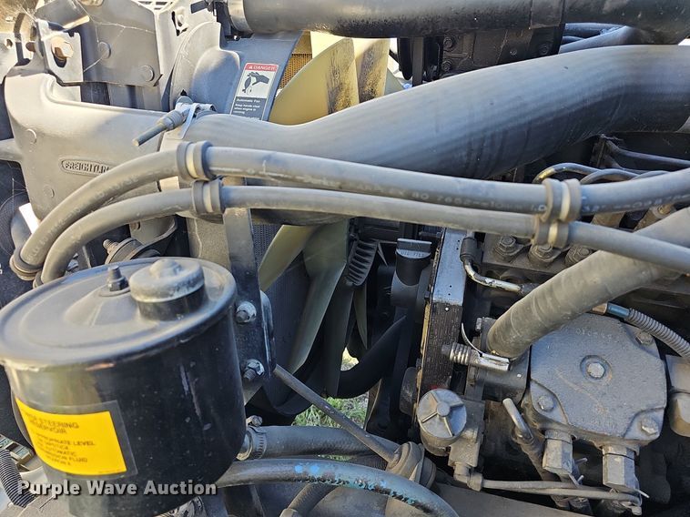 image for item DR5789 1998 Freightliner FL70  crane truck