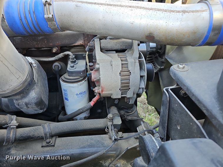 image for item DR5789 1998 Freightliner FL70  crane truck