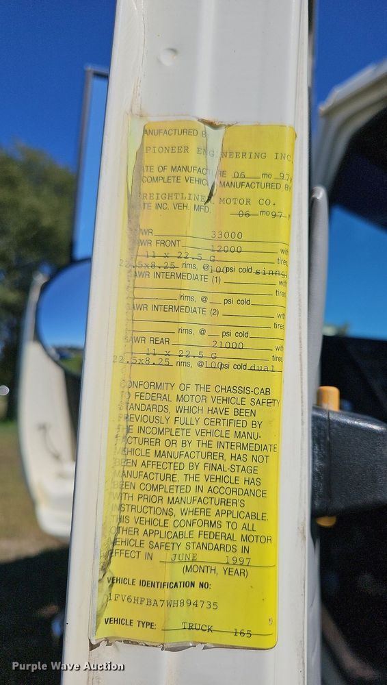 image for item DR5789 1998 Freightliner FL70  crane truck