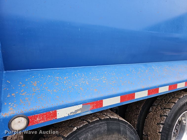 image for item DR5909 2008 Peterbilt 340  dump truck