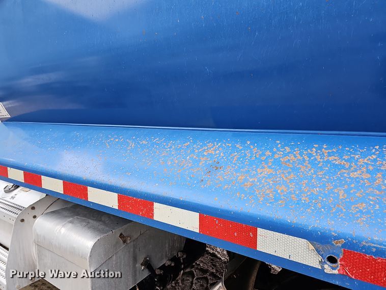 image for item DR5909 2008 Peterbilt 340  dump truck