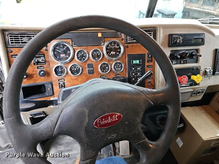 image for item DR5909 2008 Peterbilt 340  dump truck