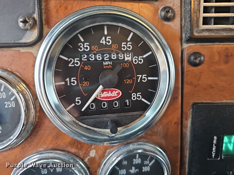 image for item DR5909 2008 Peterbilt 340  dump truck