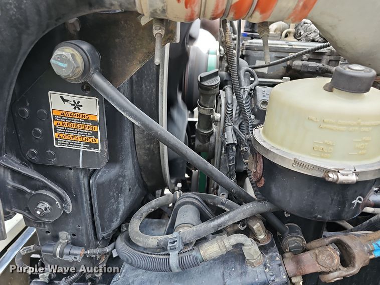 image for item DR5909 2008 Peterbilt 340  dump truck