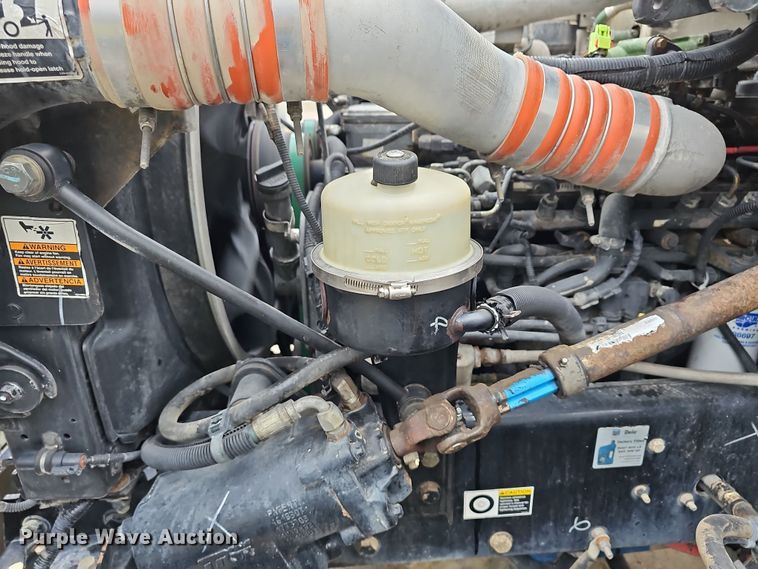 image for item DR5909 2008 Peterbilt 340  dump truck