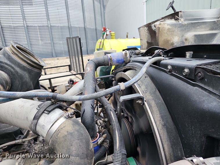 image for item DR5909 2008 Peterbilt 340  dump truck