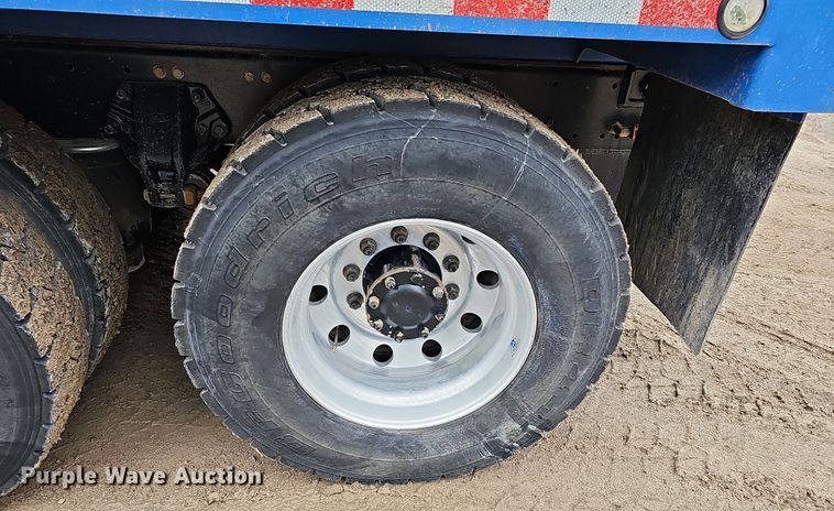 image for item DR5909 2008 Peterbilt 340  dump truck