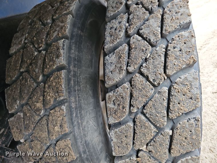 image for item DR5909 2008 Peterbilt 340  dump truck