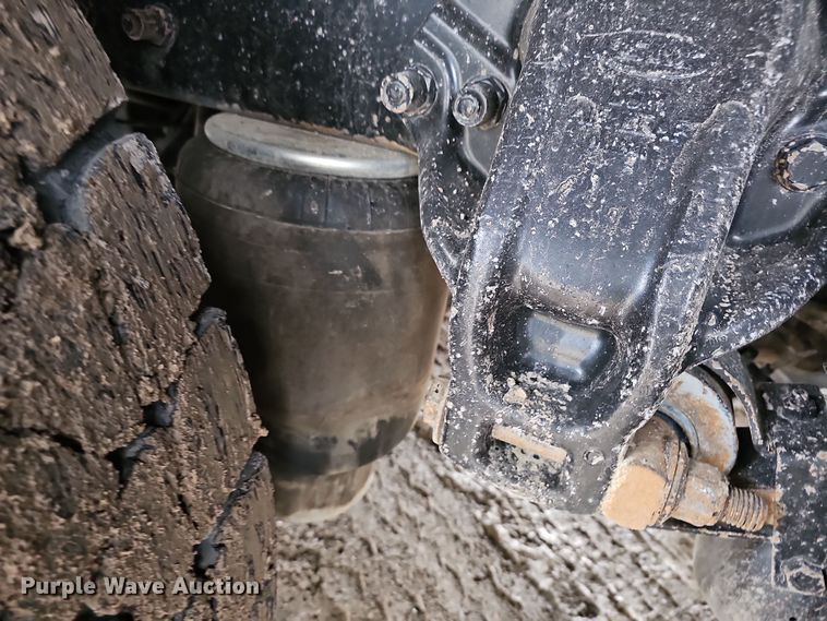 image for item DR5909 2008 Peterbilt 340  dump truck