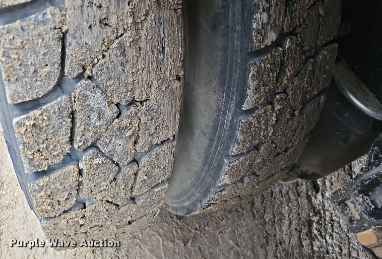 image for item DR5909 2008 Peterbilt 340  dump truck