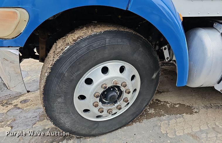 image for item DR5909 2008 Peterbilt 340  dump truck