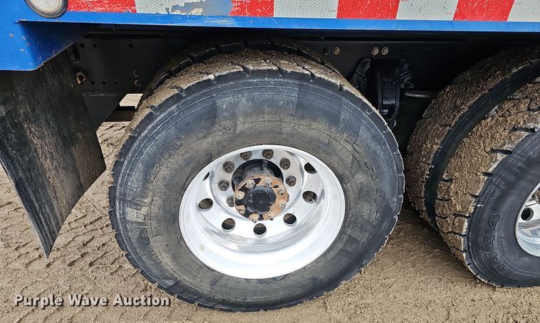 image for item DR5909 2008 Peterbilt 340  dump truck