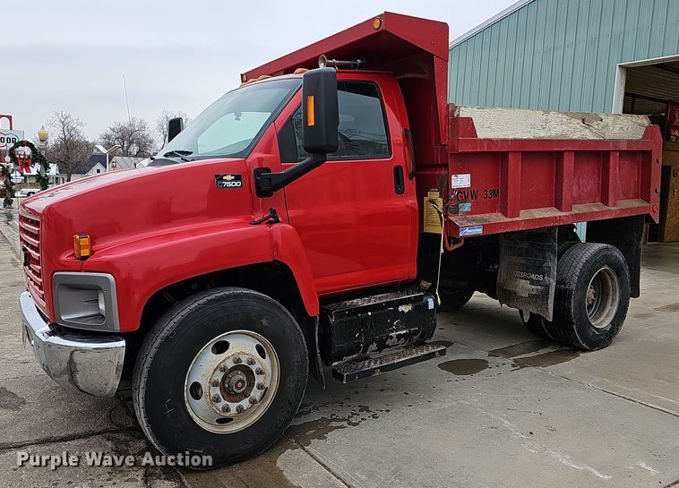 image for item DR5914 2003  Chevrolet C7500  dump truck