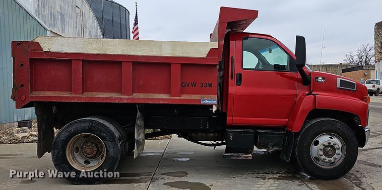 image for item DR5914 2003  Chevrolet C7500  dump truck