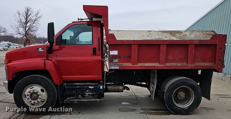 image for item DR5914 2003  Chevrolet C7500  dump truck