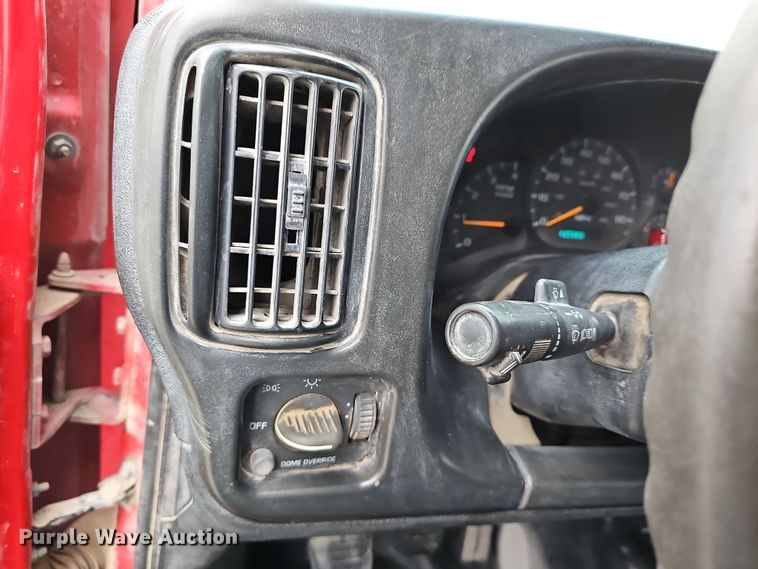 image for item DR5914 2003  Chevrolet C7500  dump truck