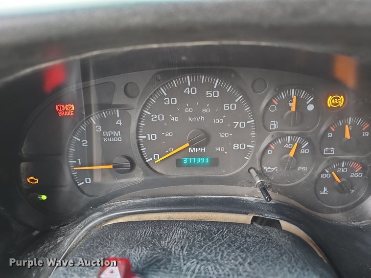 image for item DR5914 2003  Chevrolet C7500  dump truck