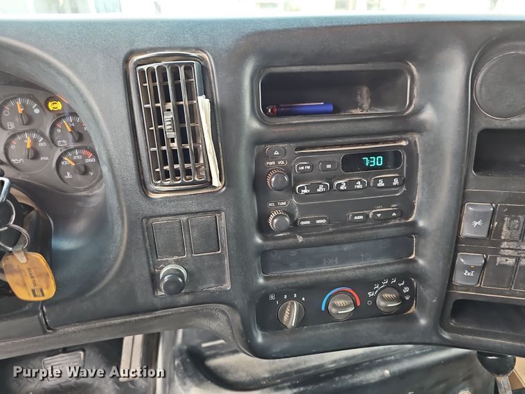 image for item DR5914 2003  Chevrolet C7500  dump truck