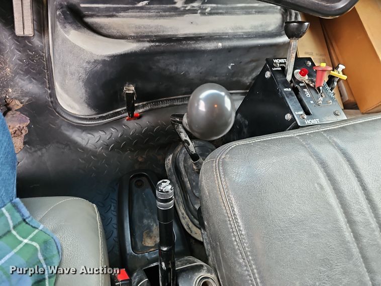 image for item DR5914 2003  Chevrolet C7500  dump truck