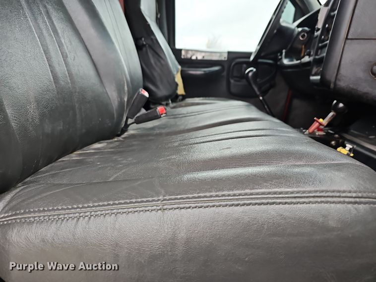 image for item DR5914 2003  Chevrolet C7500  dump truck