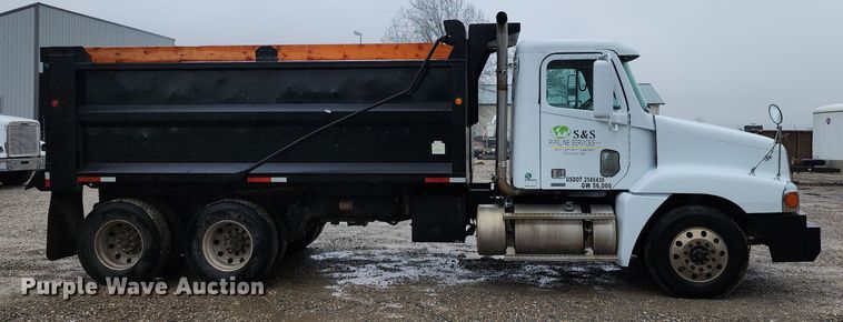 image for item DR7785 2005 Freightliner Century Class CST120  dump truck