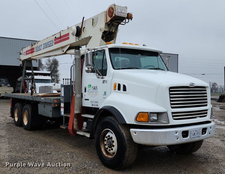 image for item DR7786 2000 Sterling L8500  crane truck