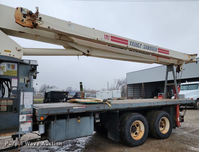 image for item DR7786 2000 Sterling L8500  crane truck