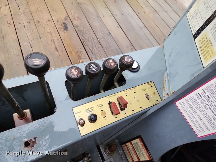 image for item DR7786 2000 Sterling L8500  crane truck