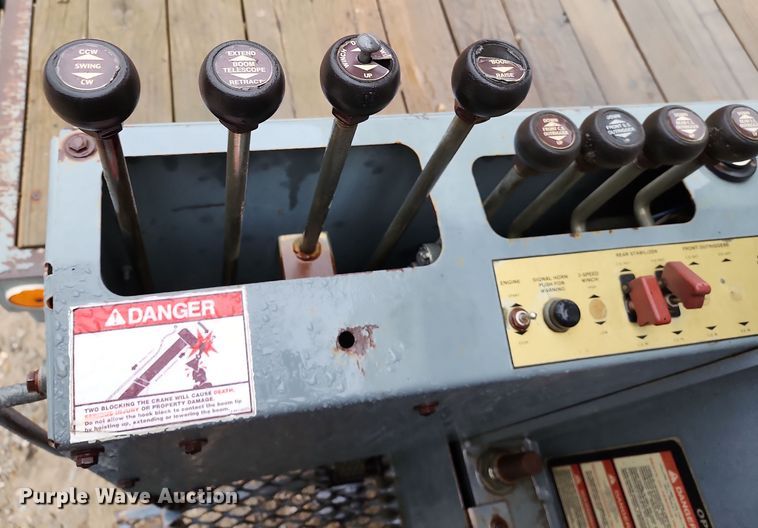 image for item DR7786 2000 Sterling L8500  crane truck