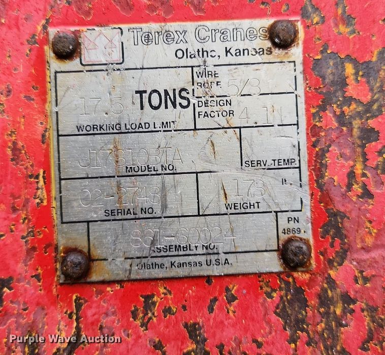 image for item DR7786 2000 Sterling L8500  crane truck