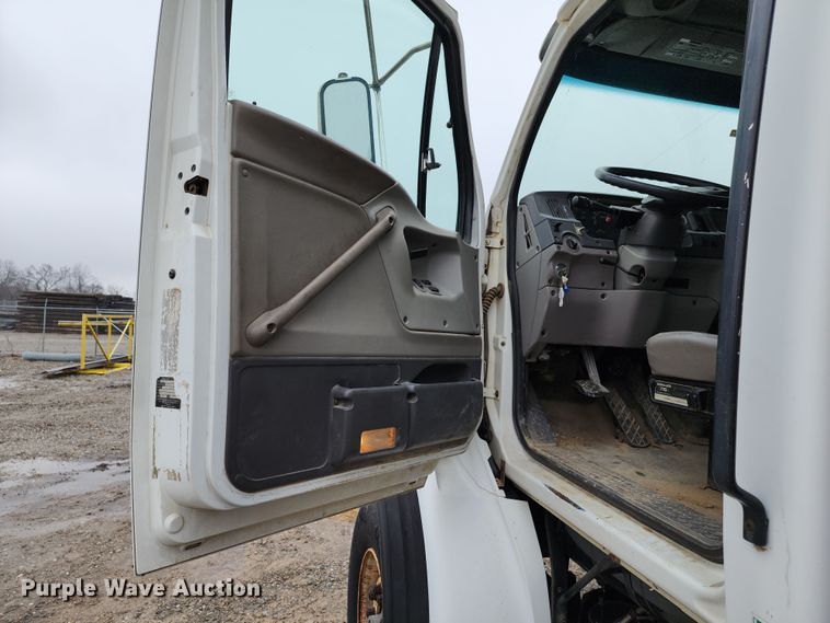 image for item DR7786 2000 Sterling L8500  crane truck