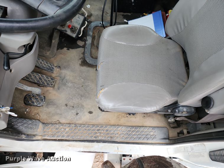 image for item DR7786 2000 Sterling L8500  crane truck