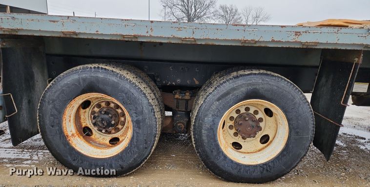 image for item DR7786 2000 Sterling L8500  crane truck