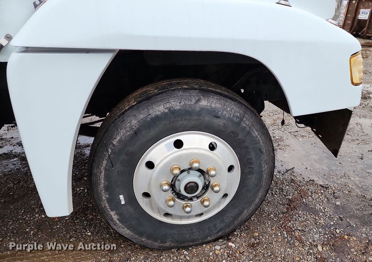 image for item DR7787 1990 Freightliner FLD120  dump truck